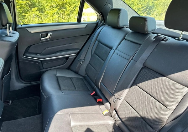 Mercedes-Benz Klasa E cena 69900 przebieg: 252900, rok produkcji 2014 z Piechowice małe 92